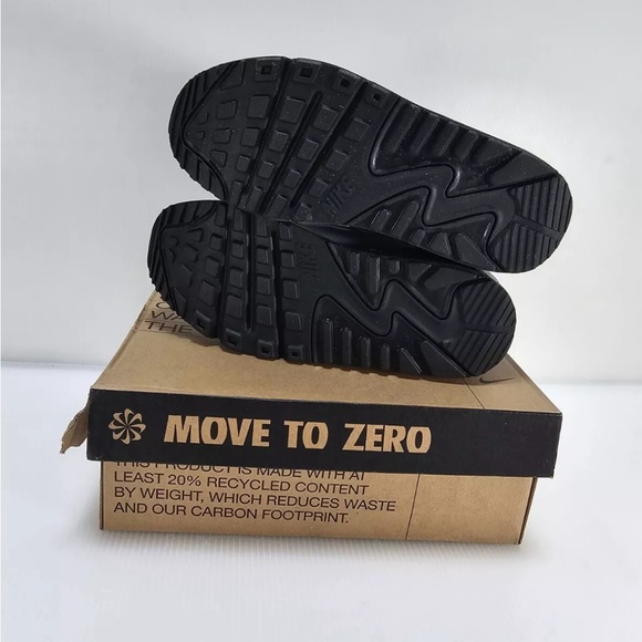 Nike Air Max 90 Next Nature 5Y | 6.5 Women’s Smoke Gray Grey FN7785-001 - Picture 7 of 7